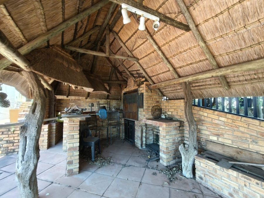 5 Bedroom Property for Sale in Cashan North West